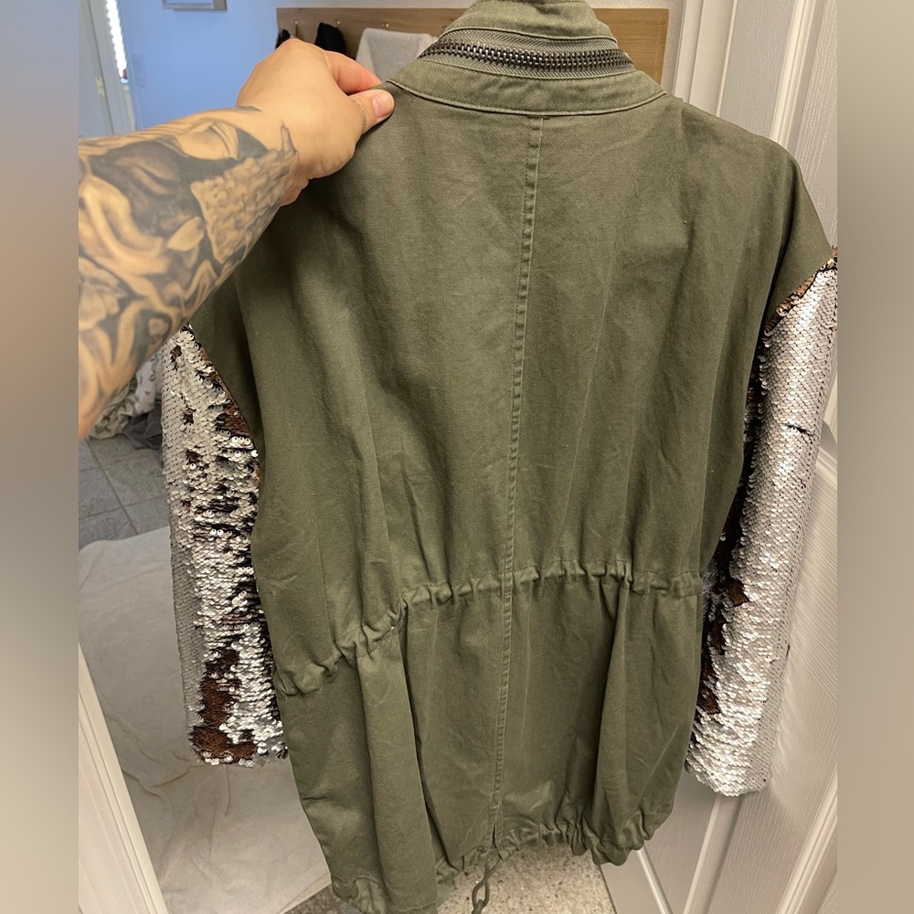 Army green jacket - Picture 3 of 3